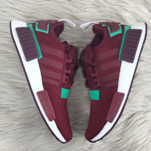Women’s Adidas NMD R1 - Picture 3 of 7